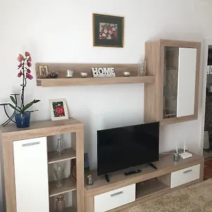 https://grig-apartament.bucharesthotelsnow.com