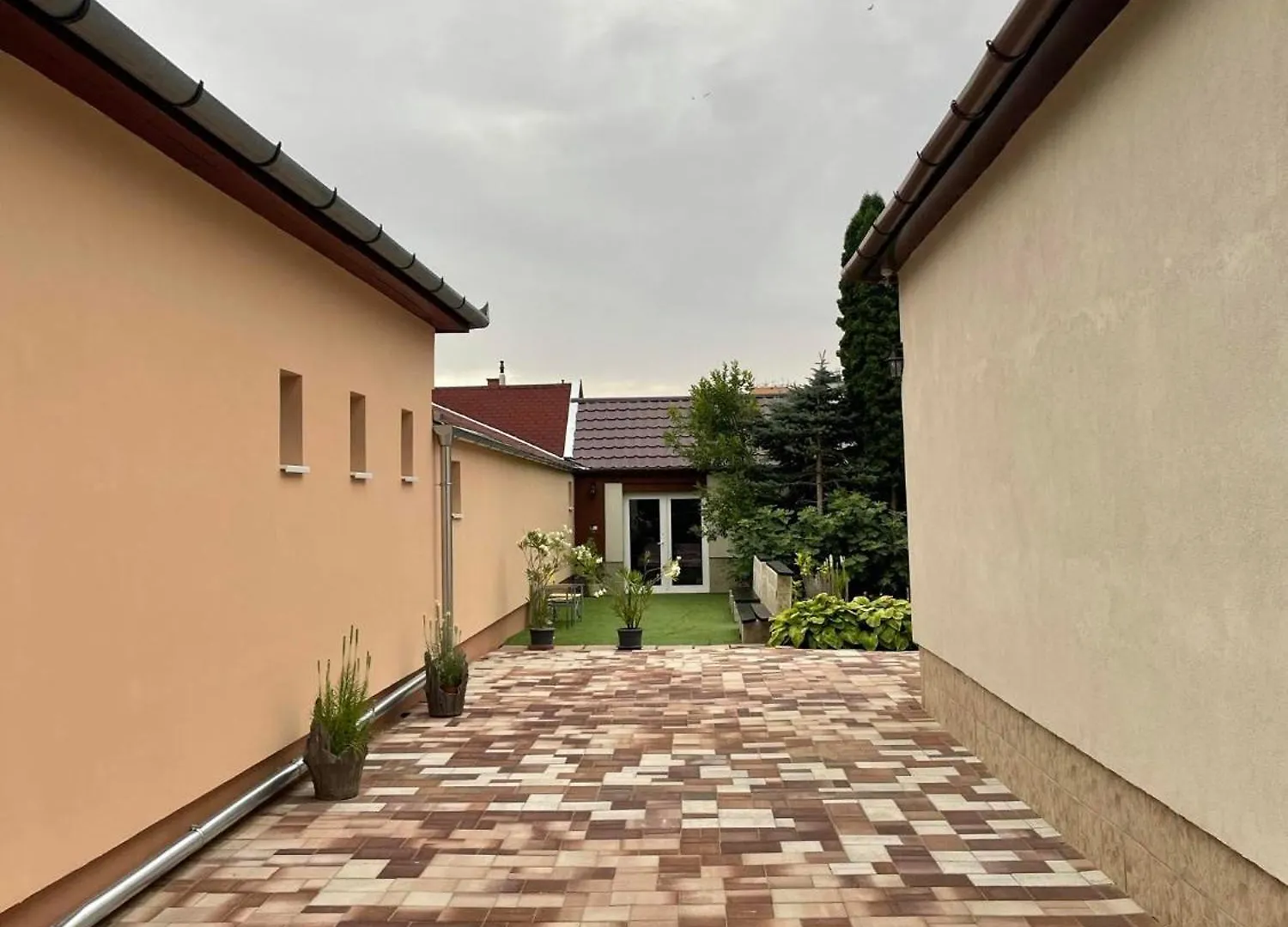 Adam Apartman Hajduszoboszlo 0*,